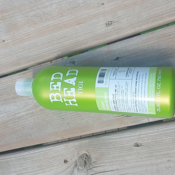 TIGI conditioner - Picture 1 of 4